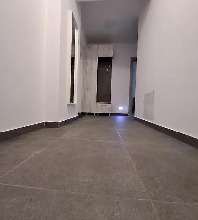 Happy 1 Apartment